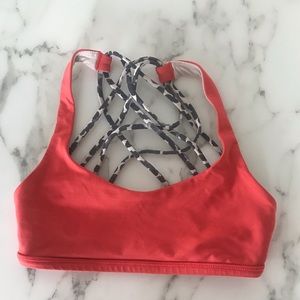 Lululemon sports bra